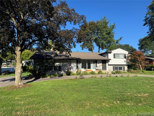 6820 WHITE PINE DR, BLOOMFIELD HILLS, MI 48301 - Image dae0bc9ad68c5b56d0e9125624a9a8a8/910286043