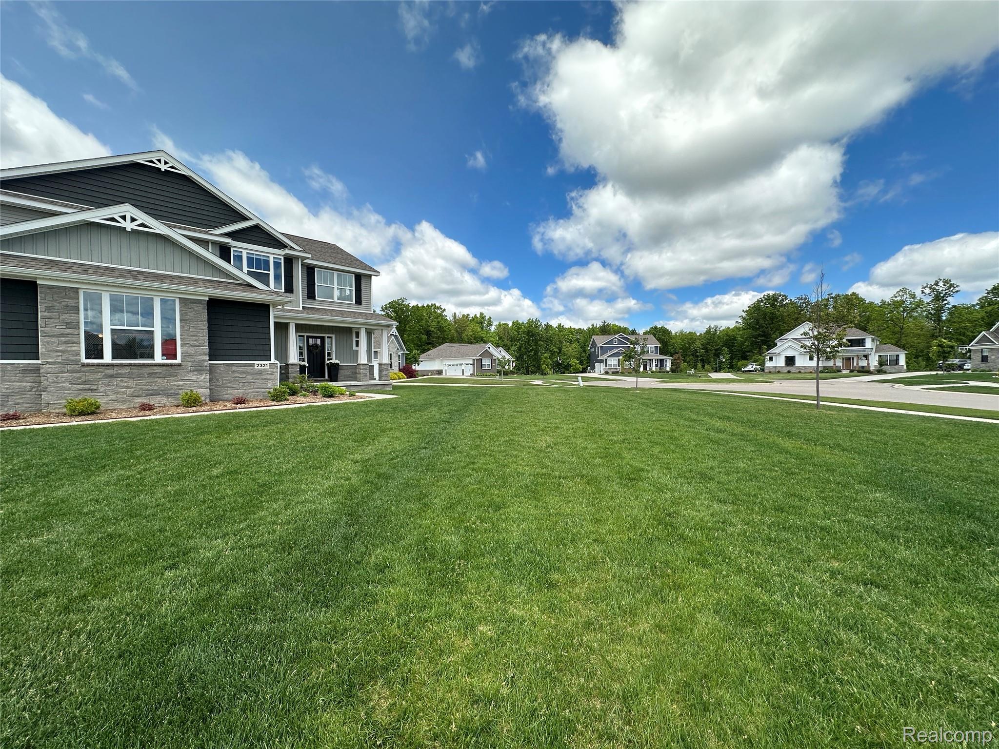 2321 CYPRESS POINT
