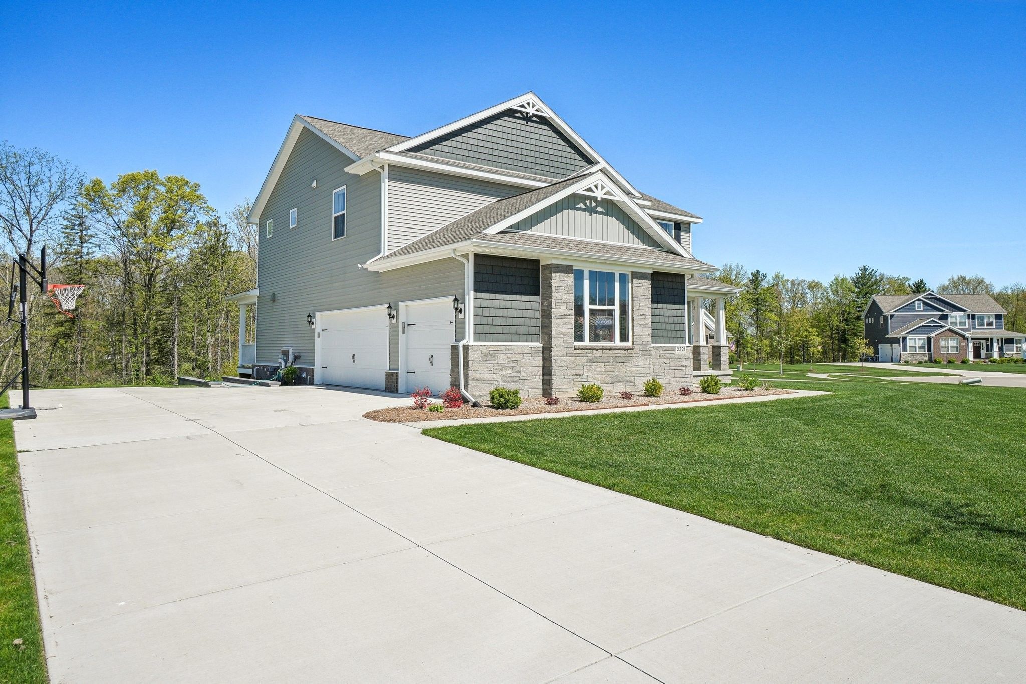 2321 CYPRESS POINT