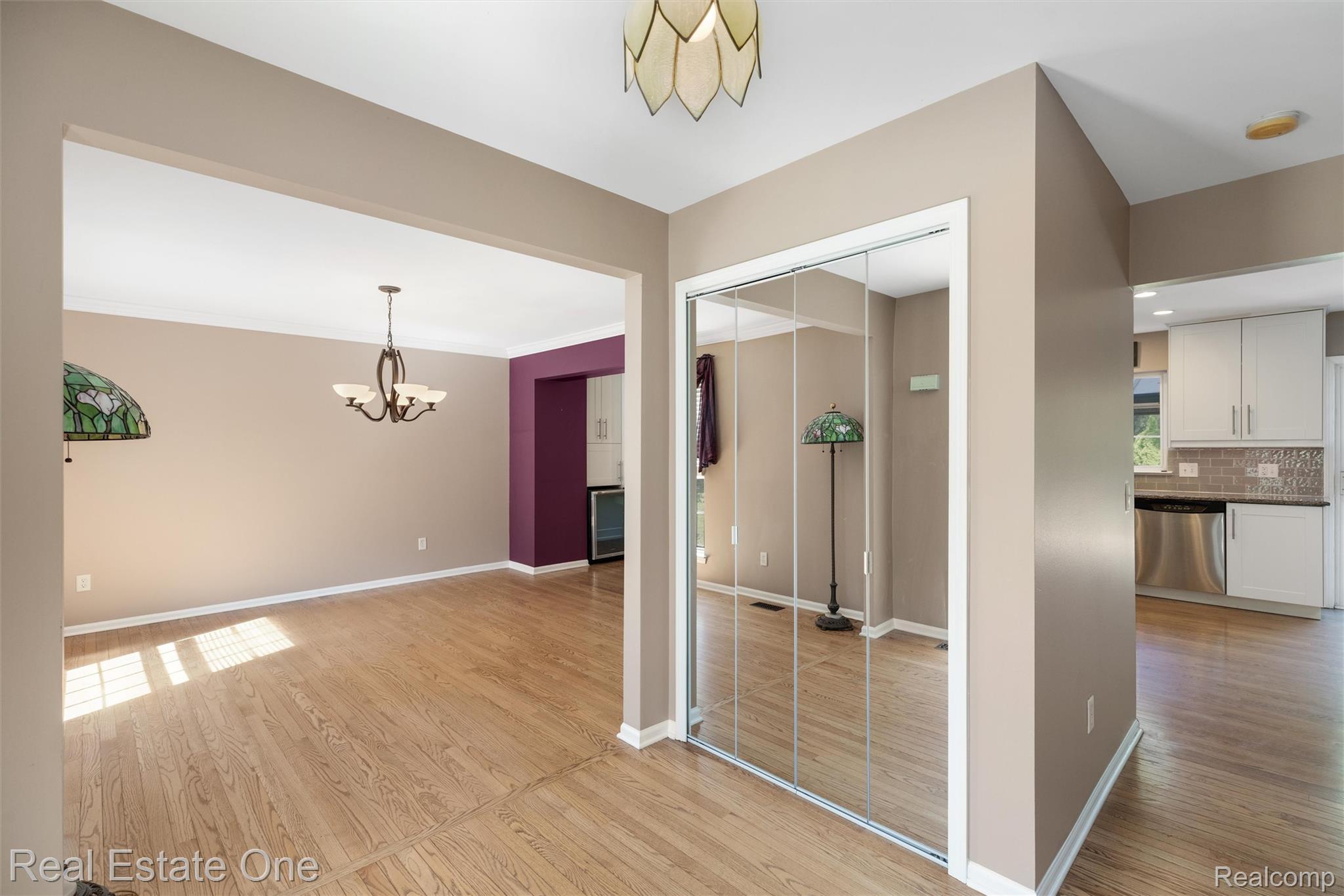 1083 Pheasant Run West Drive