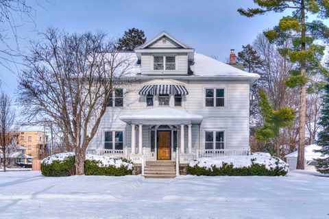 1512 W Washington Avenue Jackson City MI 49203