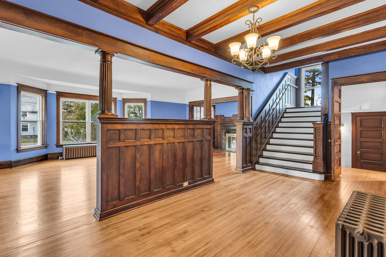 1512 W Washington Avenue