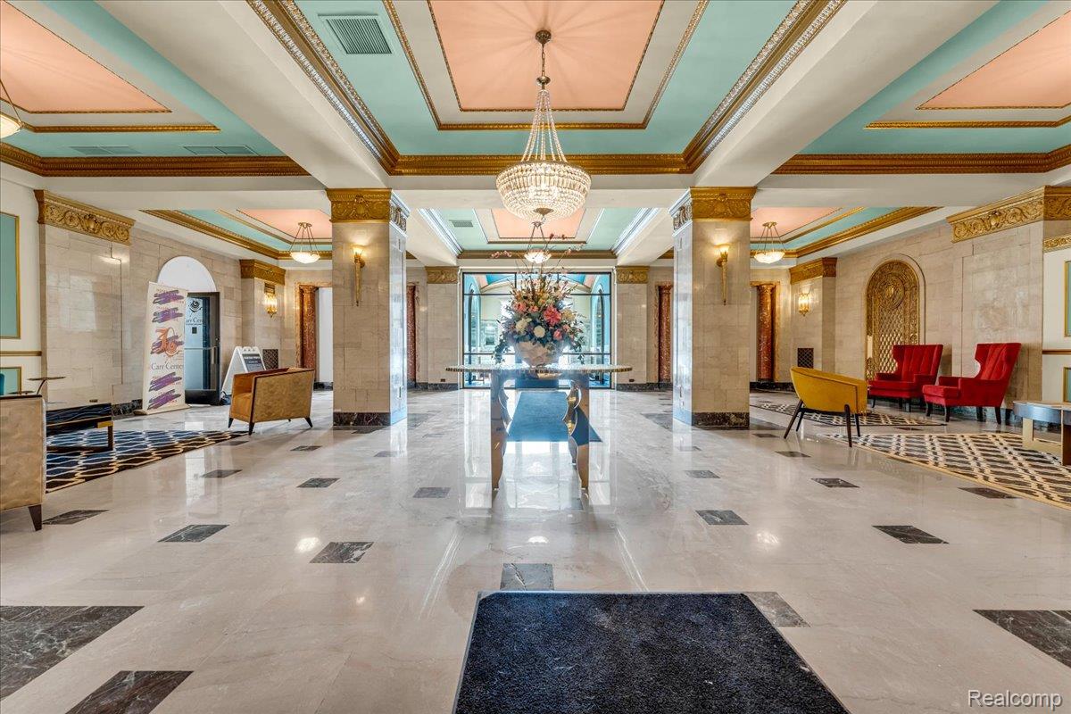 15 E Kirby Street 929