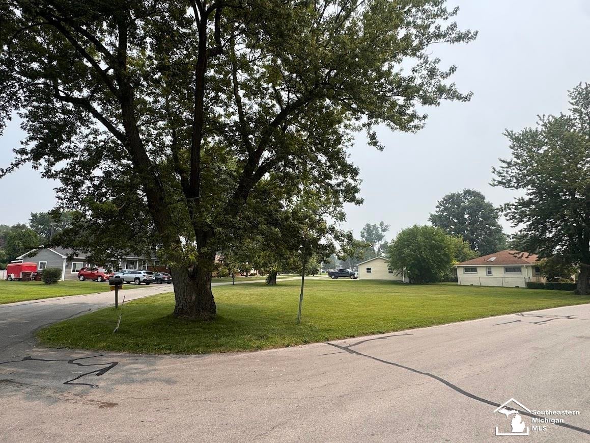 00 Navarre Boulevard