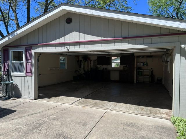6284 WOODSDALE Drive