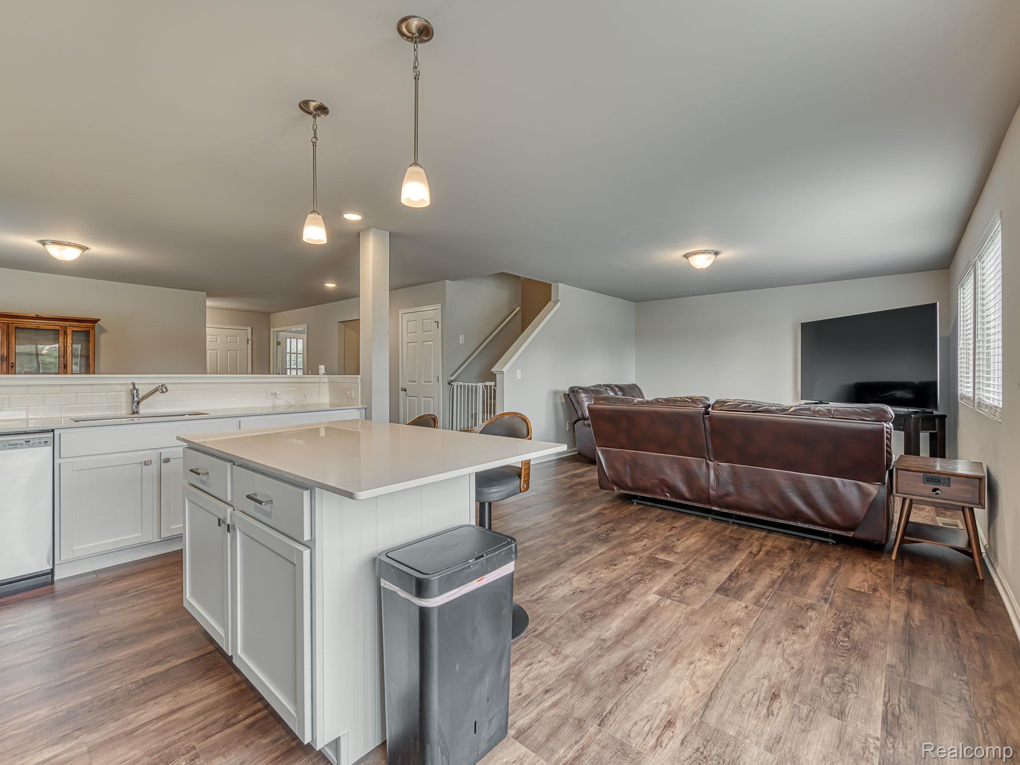 410 Settlers Cove