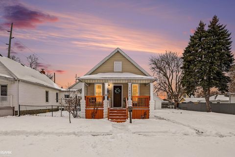 1507 Elk Street Port Huron City MI 48060