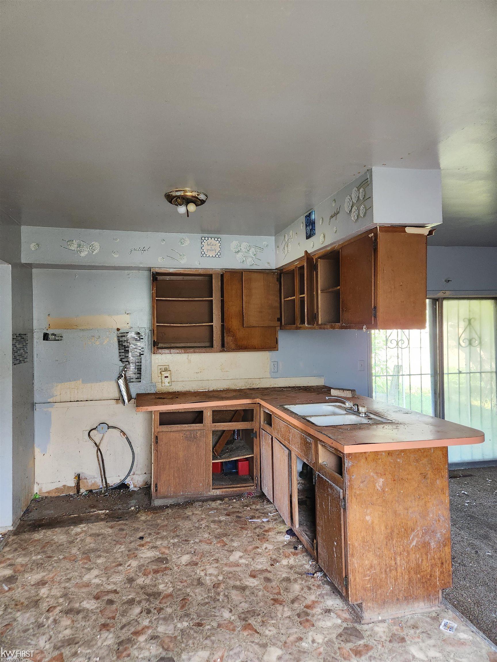 5516 Mendel Berger Drive