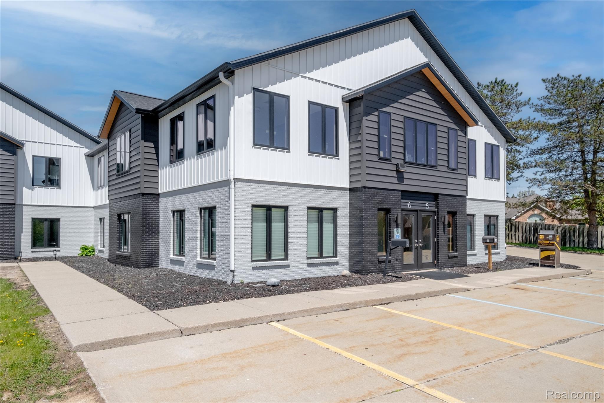 536 Perry Road 5