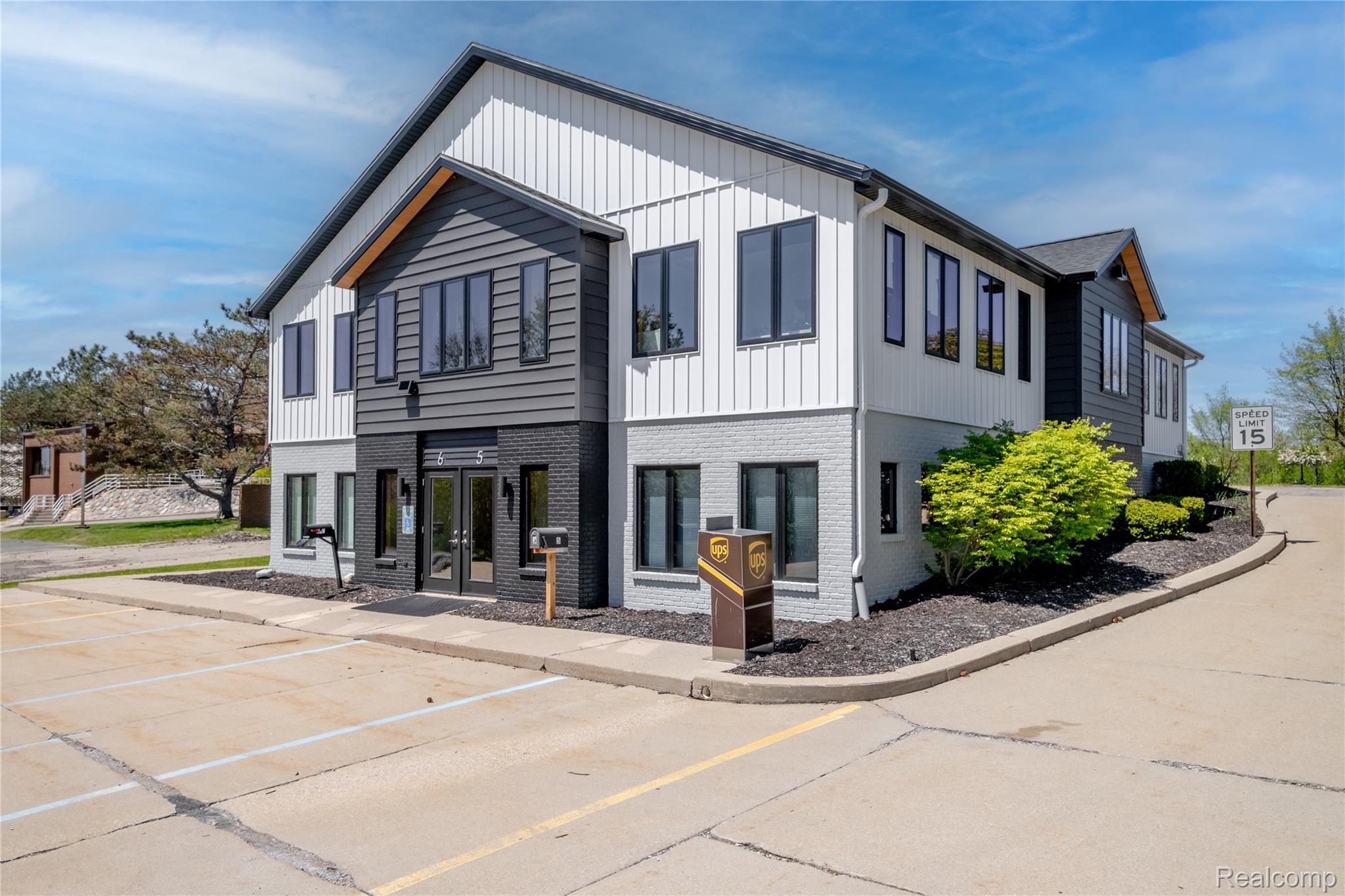 536 Perry Road 5