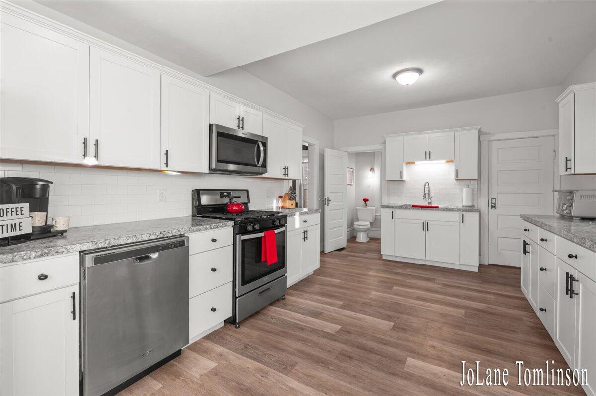 3274 Briggs Boulevard NE