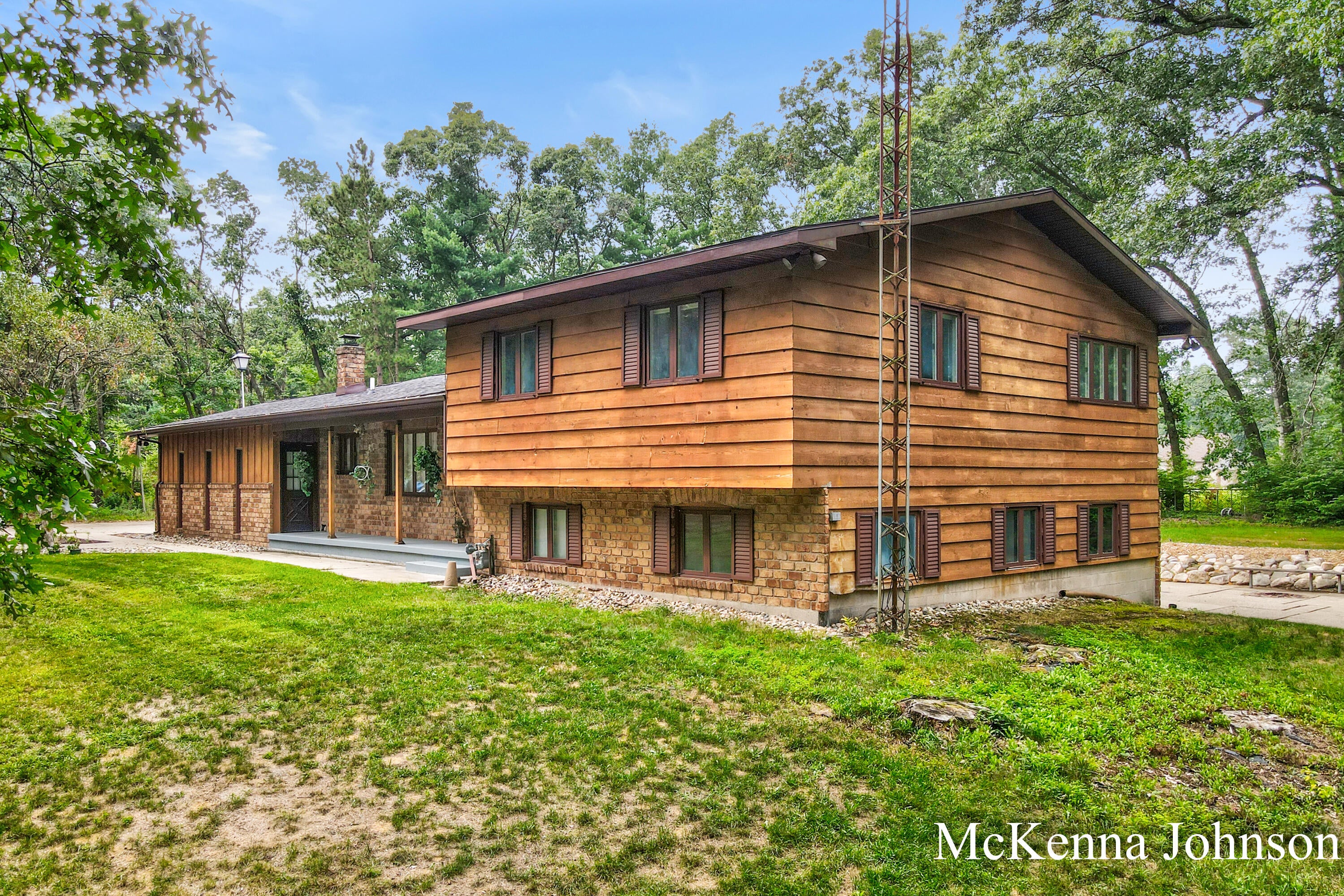 299 N Brooks Road N