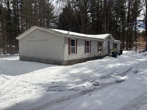 8404 Independence Avenue Clam Lake Township MI 49601