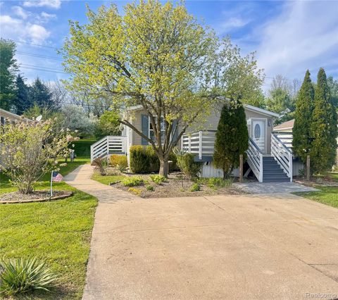100 Riverview Circle Saline Township MI 48176
