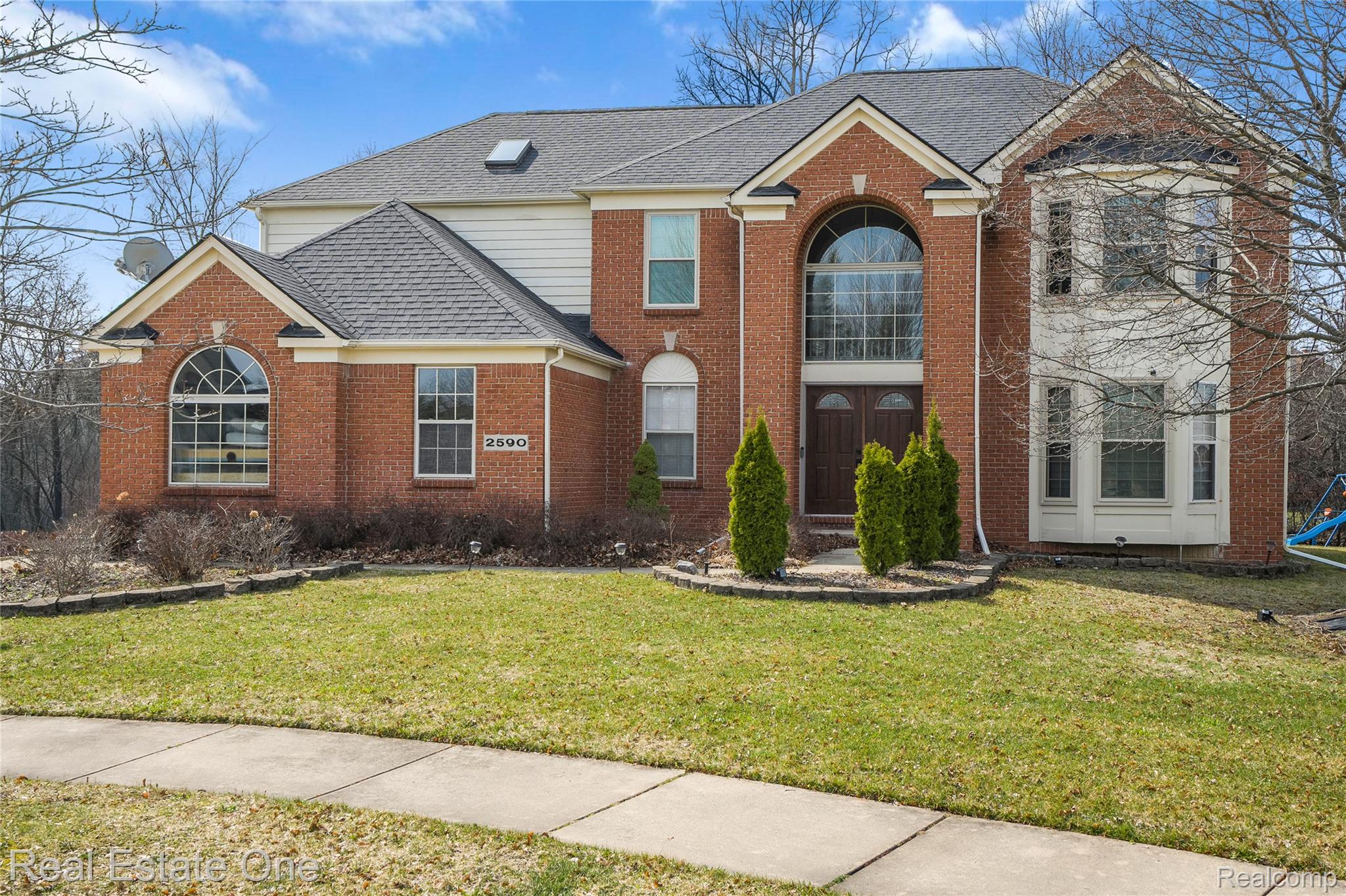 2590 Oakham Court