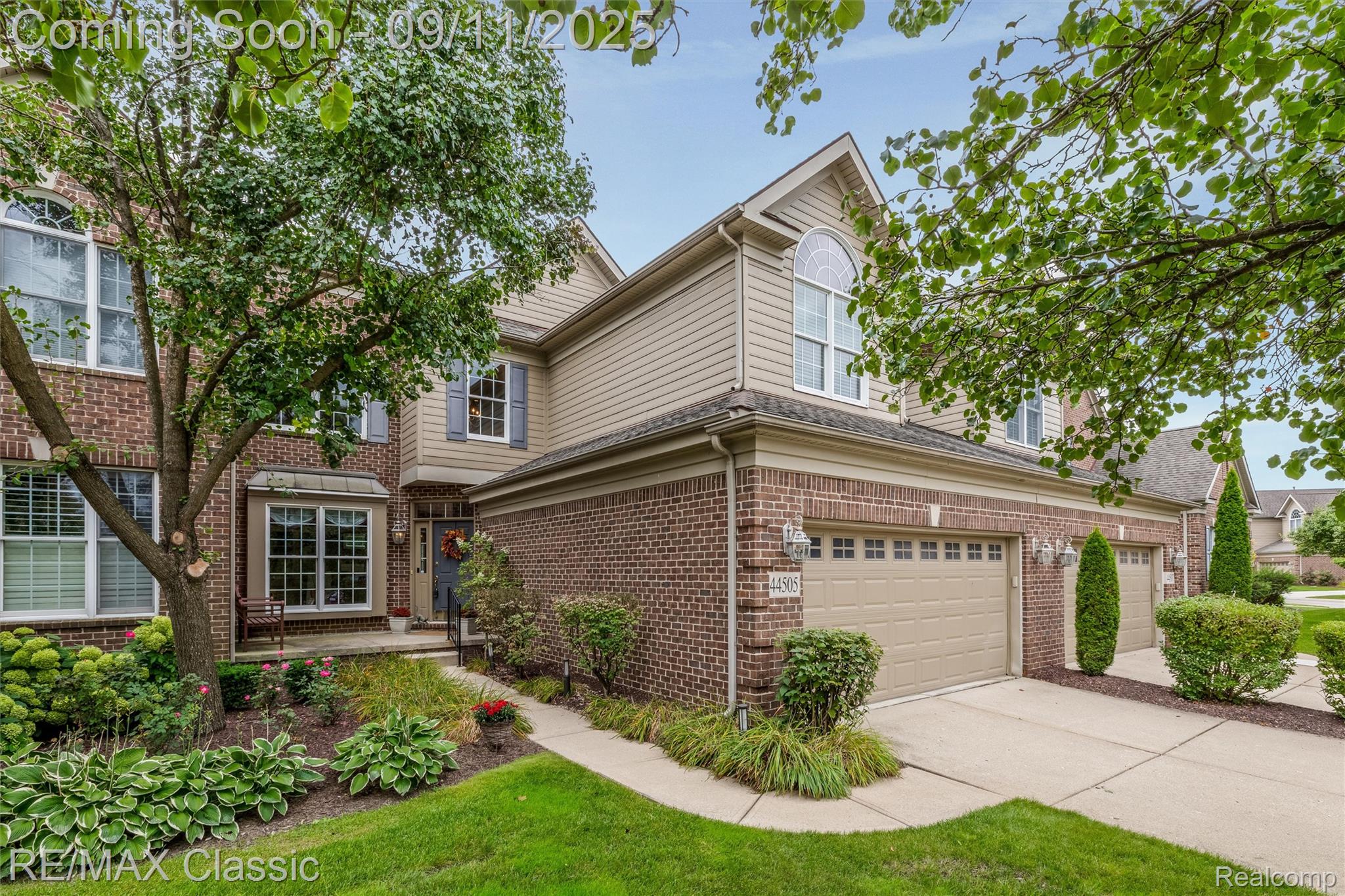 44505 Broadmoor Boulevard