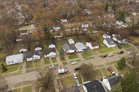 Tiny photo for 16565 Woodbine Street, Detroit City, MI 48219 (MLS # 81026009552)