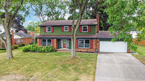 Photo of 29859 Club House Lane, Farmington Hills City, MI 48334 (MLS # 20261065872)