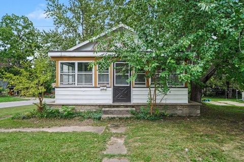 Photo of 952 Calvary Avenue NW, Grand Rapids City, MI 49504 (MLS # 65026047484)