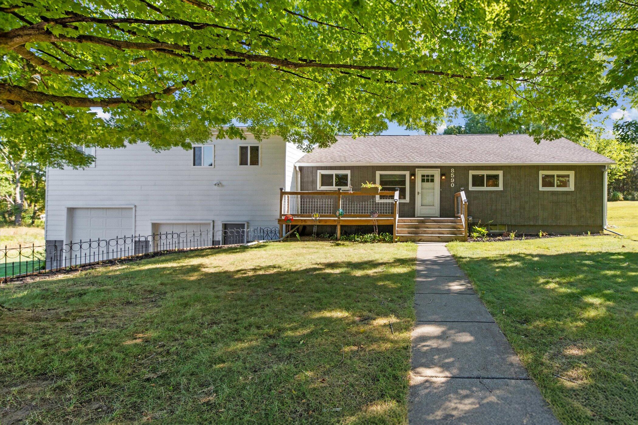 8590 Greenfield Highway