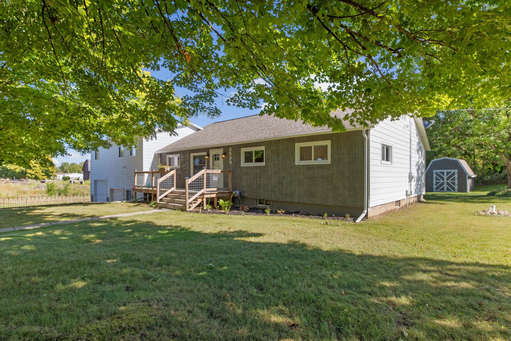 8590 Greenfield Highway