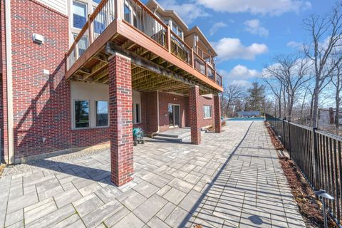listing image 77