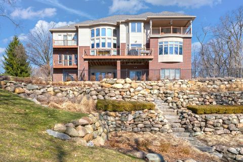 listing image 82