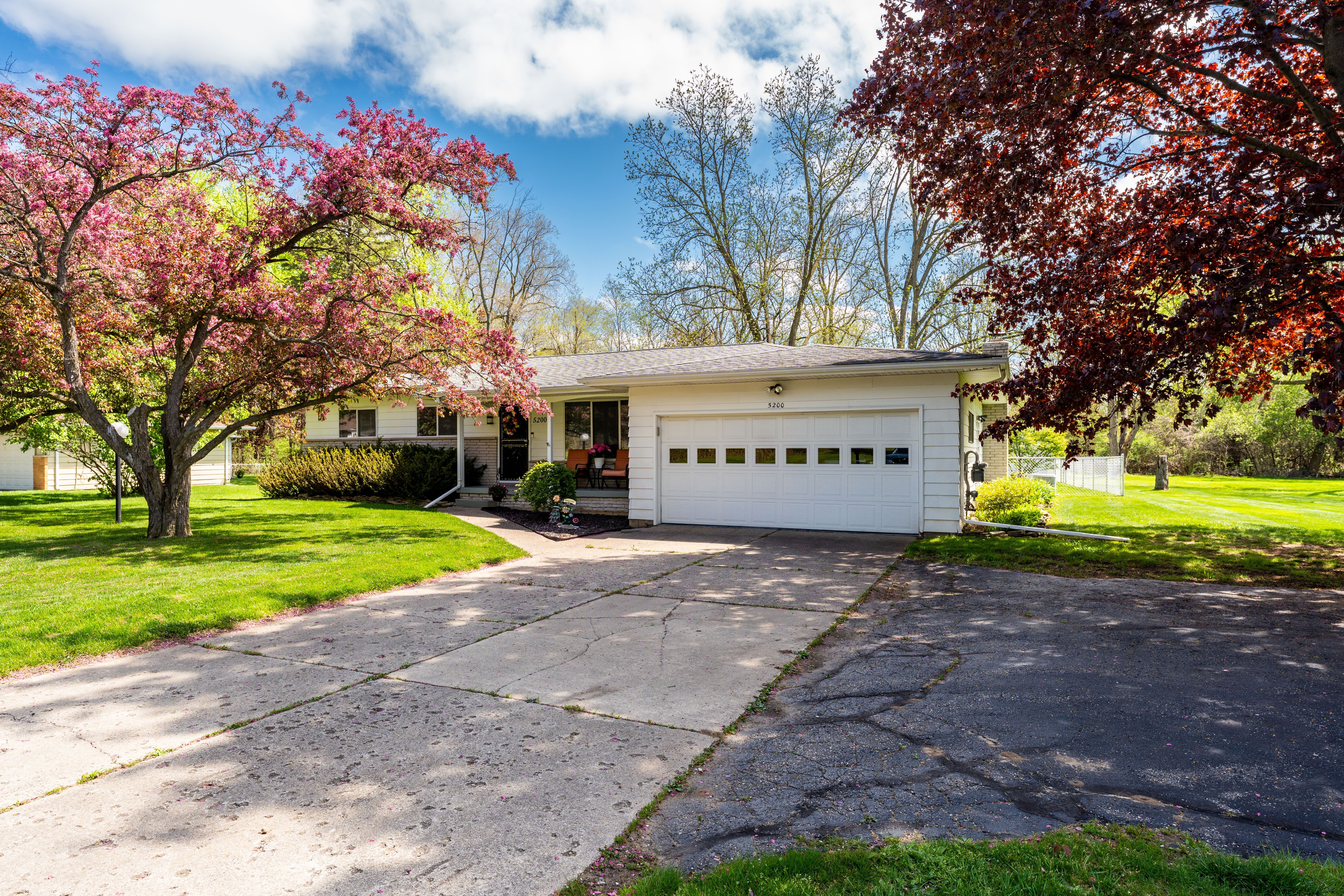 5200 N JENNINGS Road