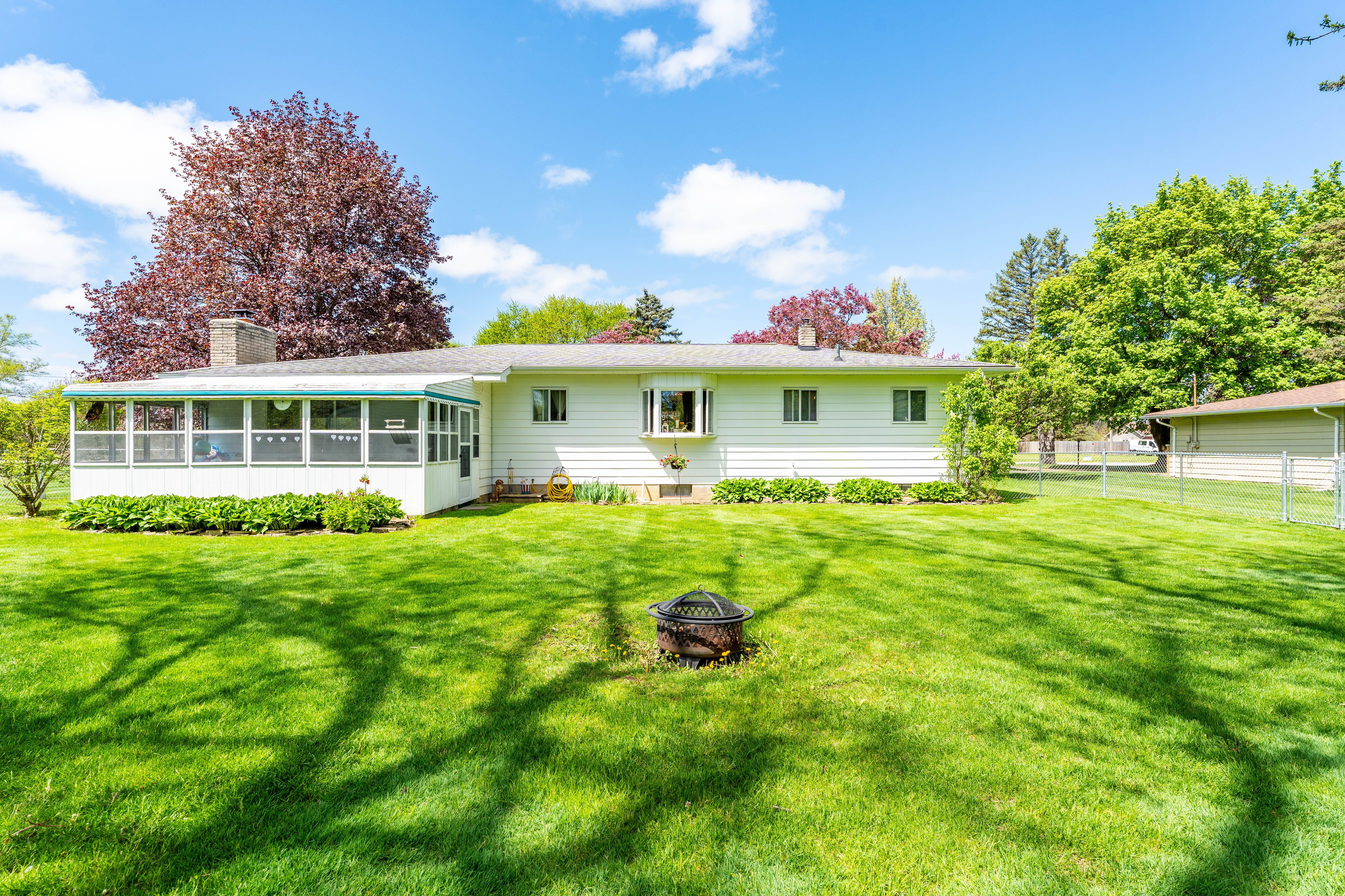 5200 N JENNINGS Road