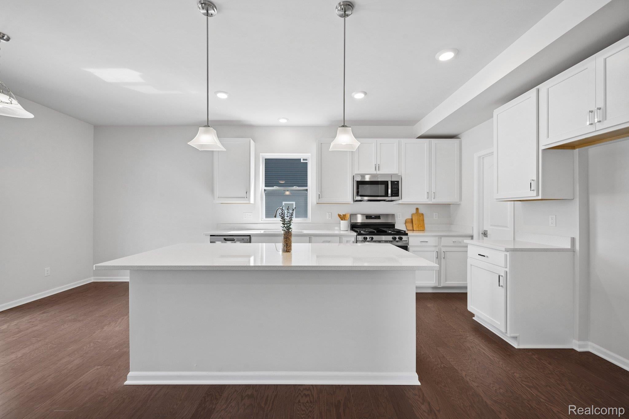27117 Silo Drive