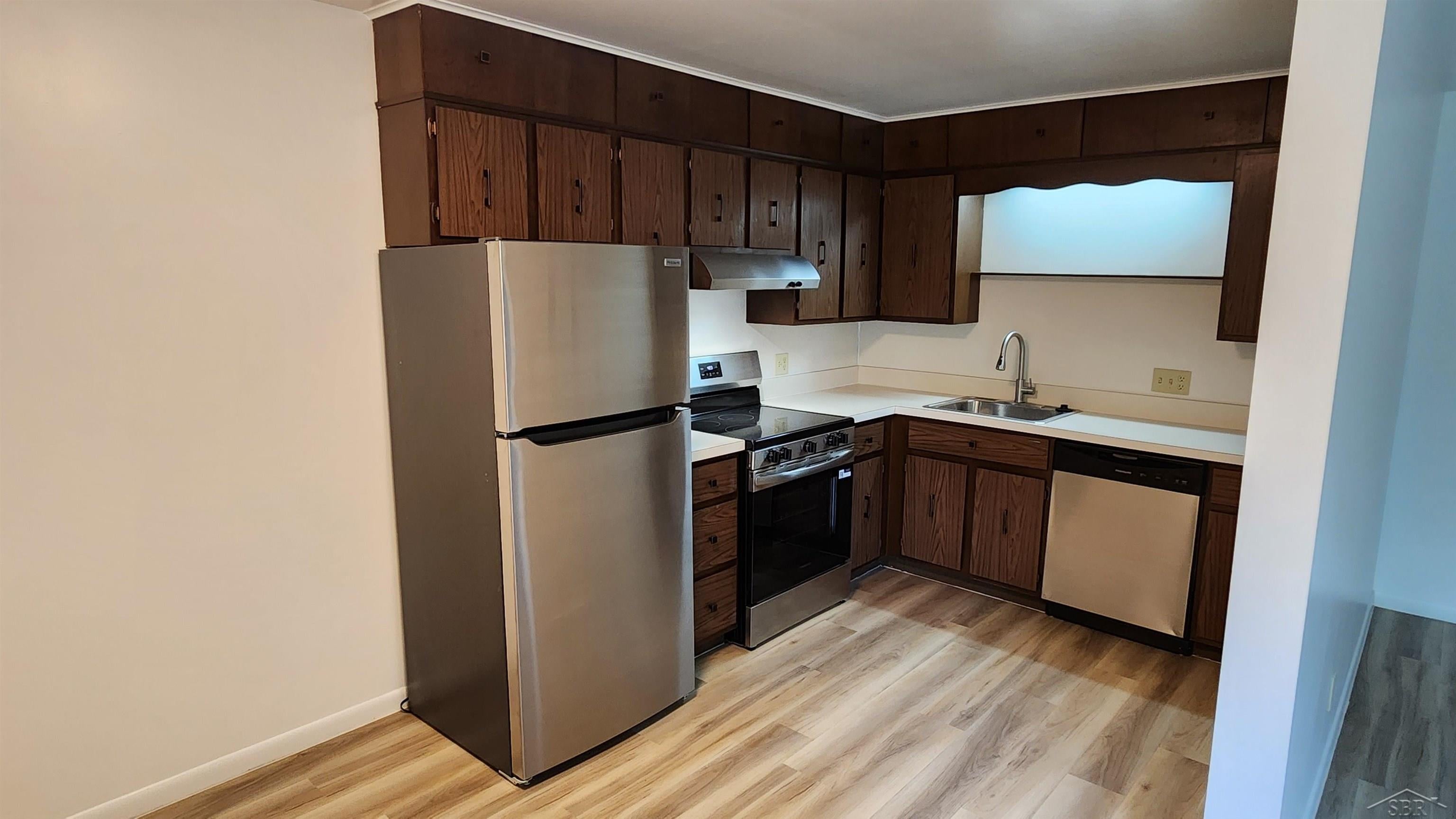240 W Tuscola UNIT 9 Street