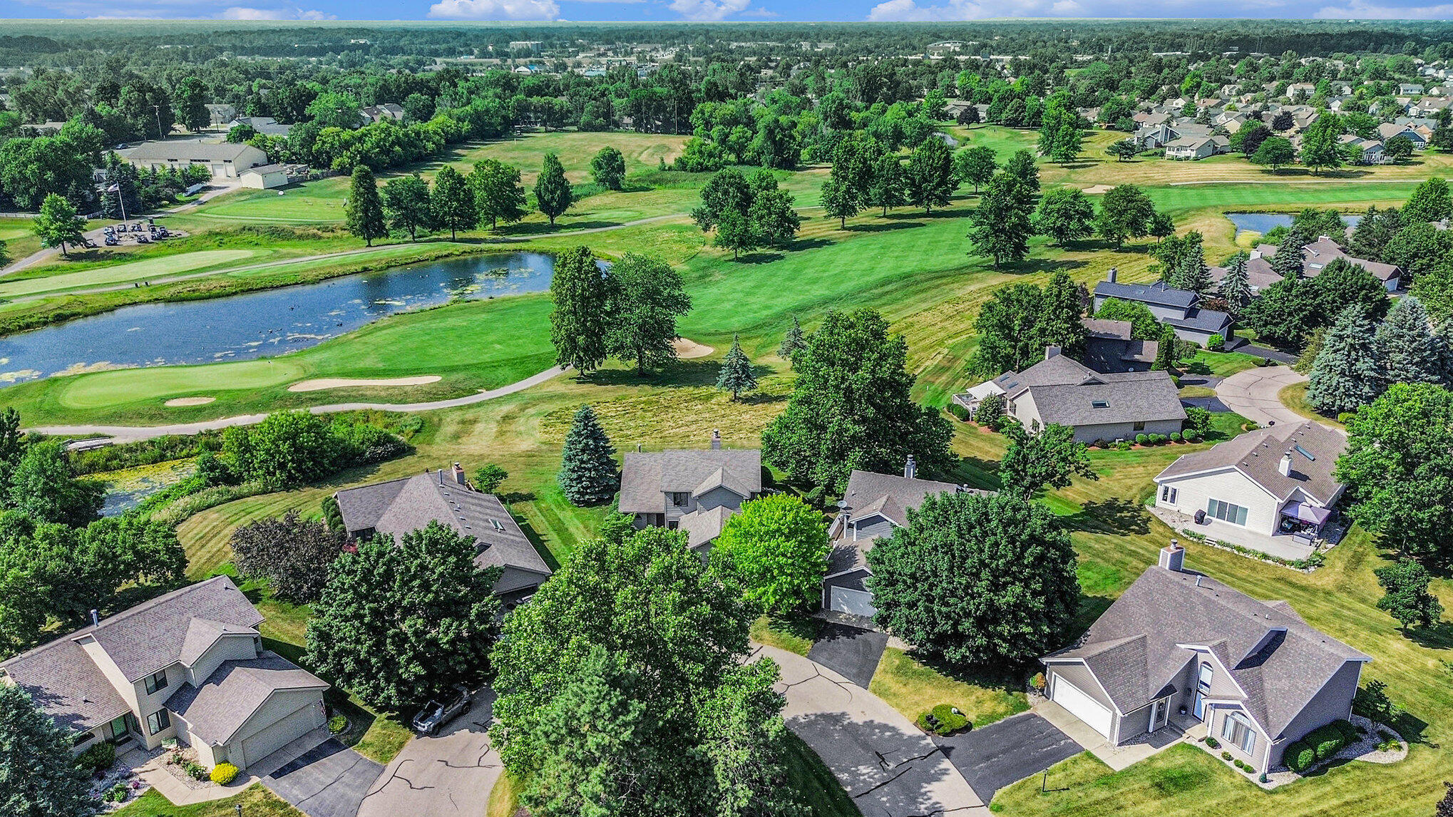 1721 Fountainview Court SE