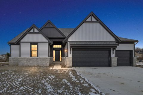 28327 Nadia Lane Chesterfield Township MI 48047