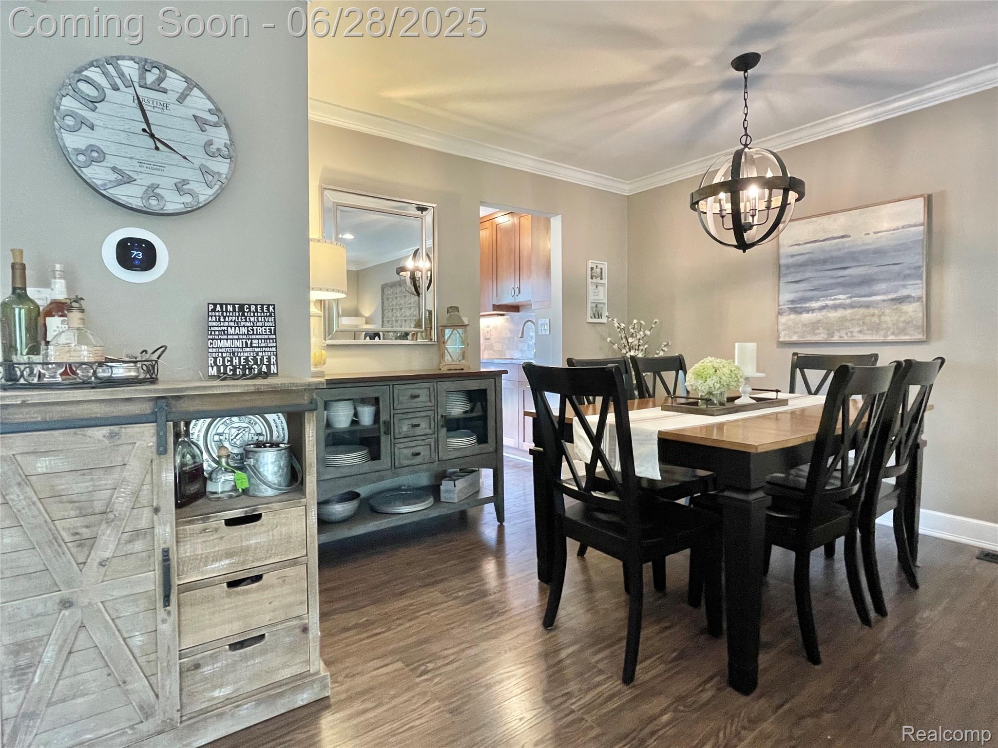 Rochester Hills City, Michigan 48306, United States, 3 Bedrooms Bedrooms, ,3 BathroomsBathrooms,Residential,Pending,160118