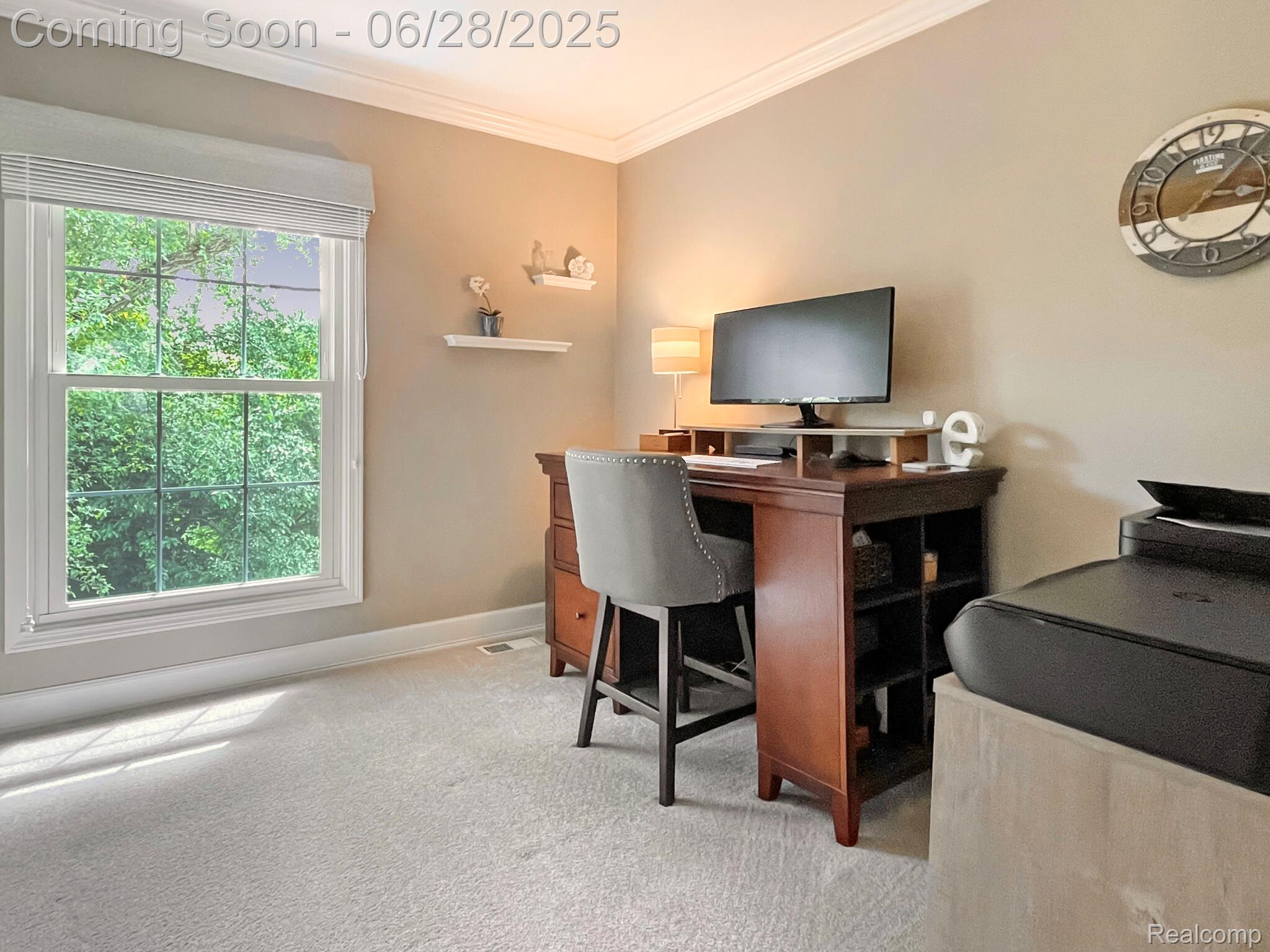 Rochester Hills City, Michigan 48306, United States, 3 Bedrooms Bedrooms, ,3 BathroomsBathrooms,Residential,Pending,160118