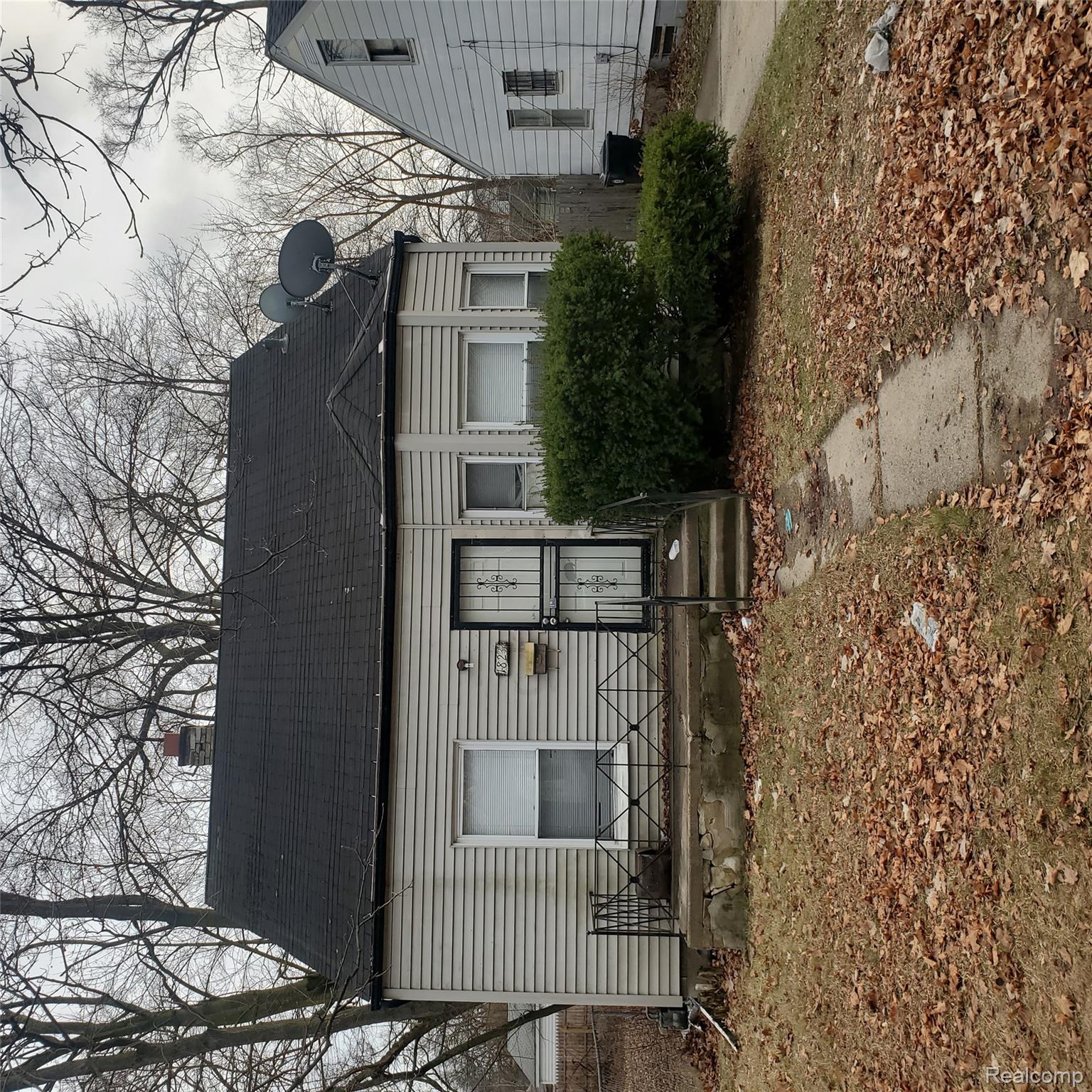 18231 PEMBROKE Avenue