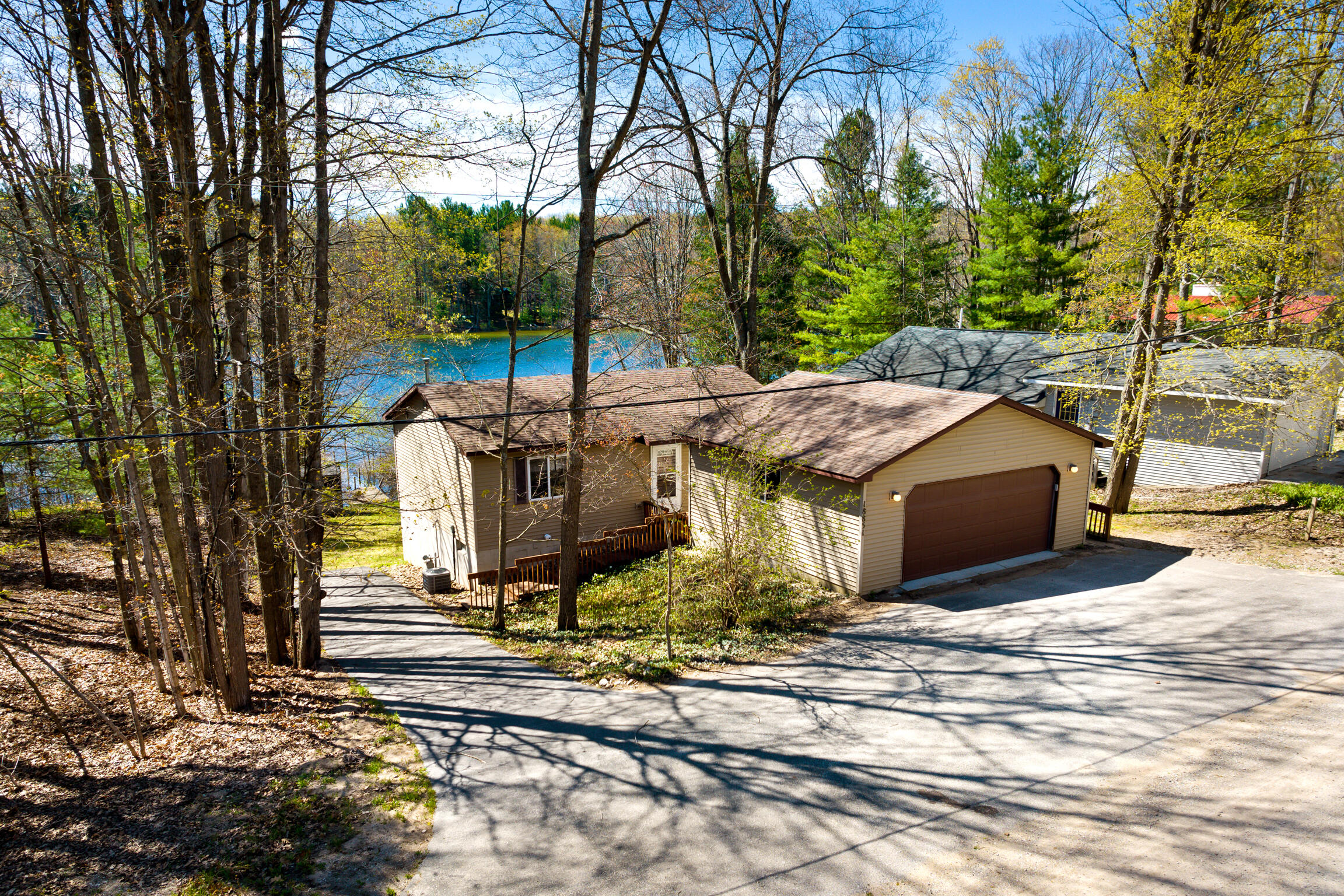 18851 Lakewood Circle
