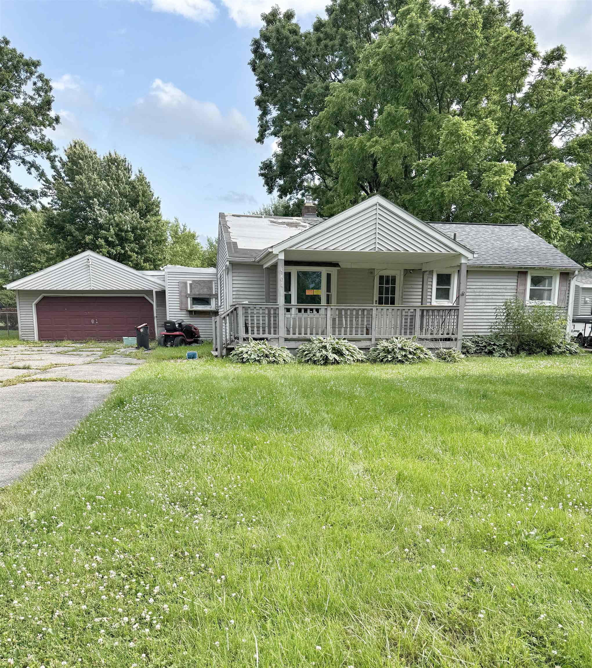 5104 Esta Drive