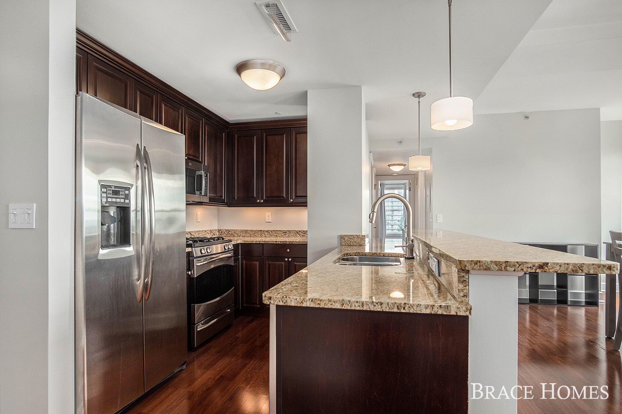 27 Library Street NE #702