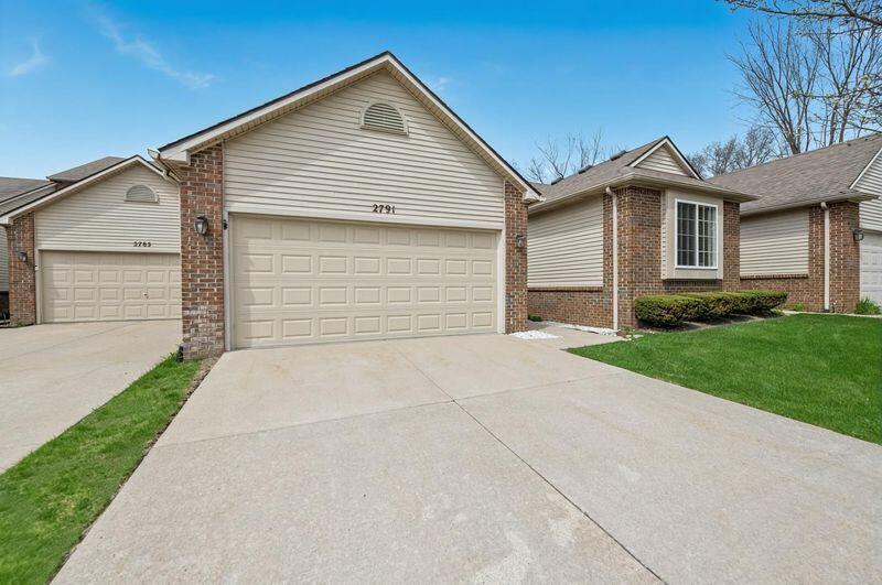 2791 N Moonglow Court N 49