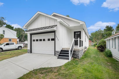 2048 Wyoming Avenue SW Wyoming City MI 49519