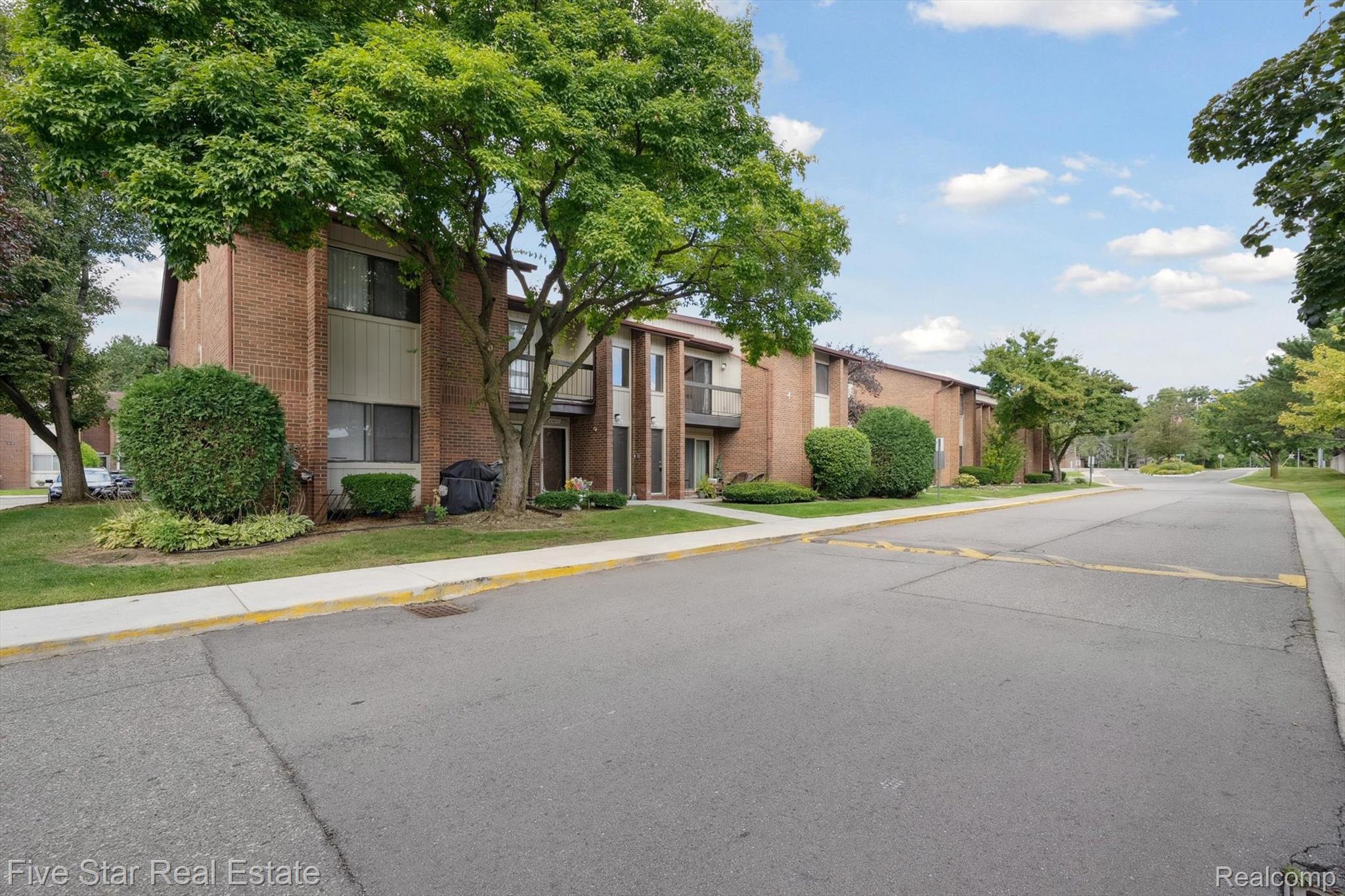 33873 Pondview Circle