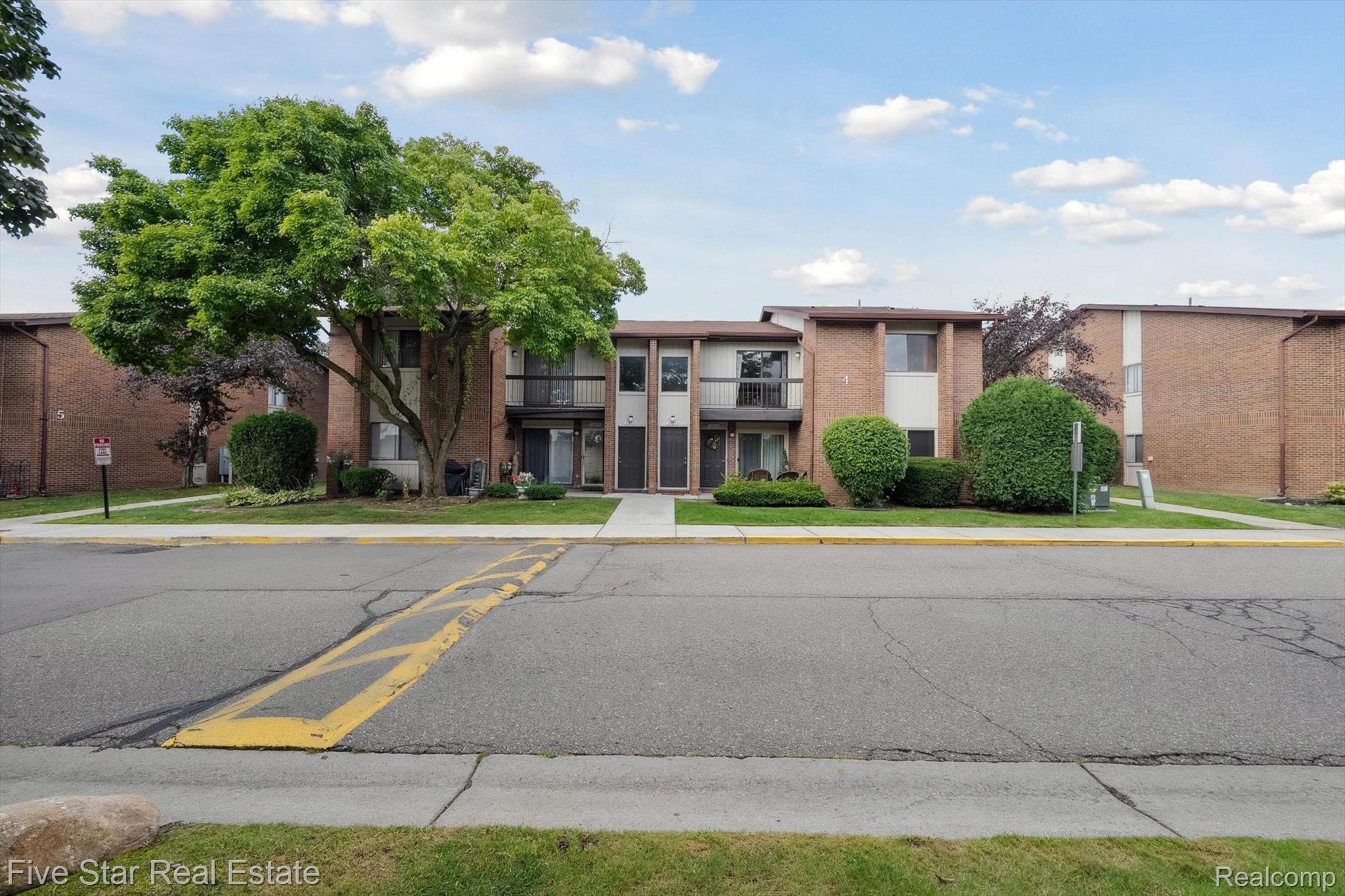33873 Pondview Circle