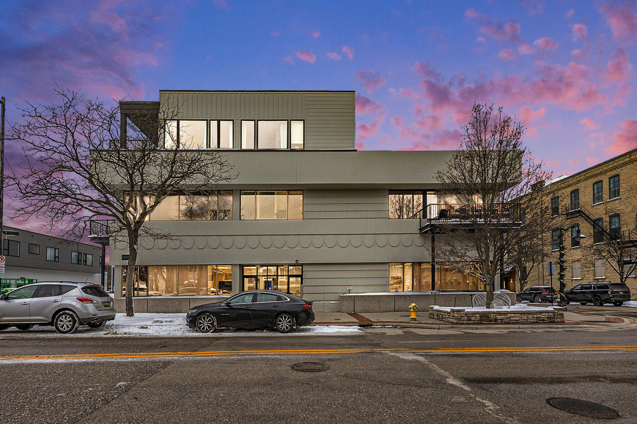 300 Washington Avenue 4