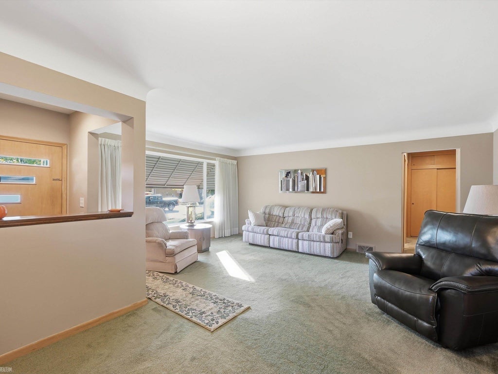 Photo of 20013 Mauer Street, St Clair Shores City, MI 48080 (MLS # 58050225633)