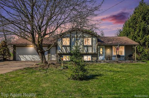 1010 Pelham Boulevard Waterford Charter Township MI 48328