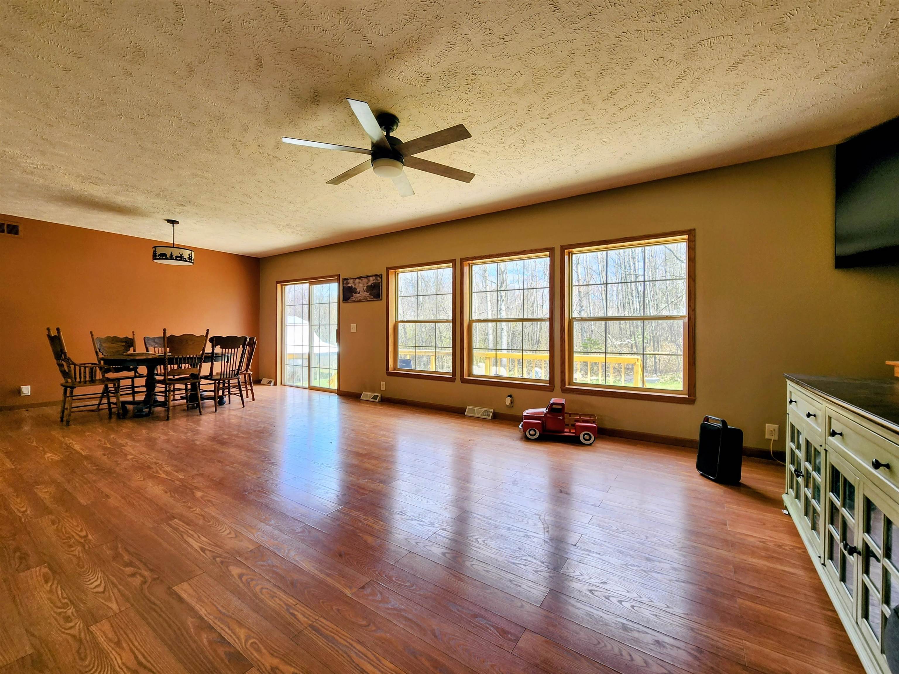 8051 County Road 489