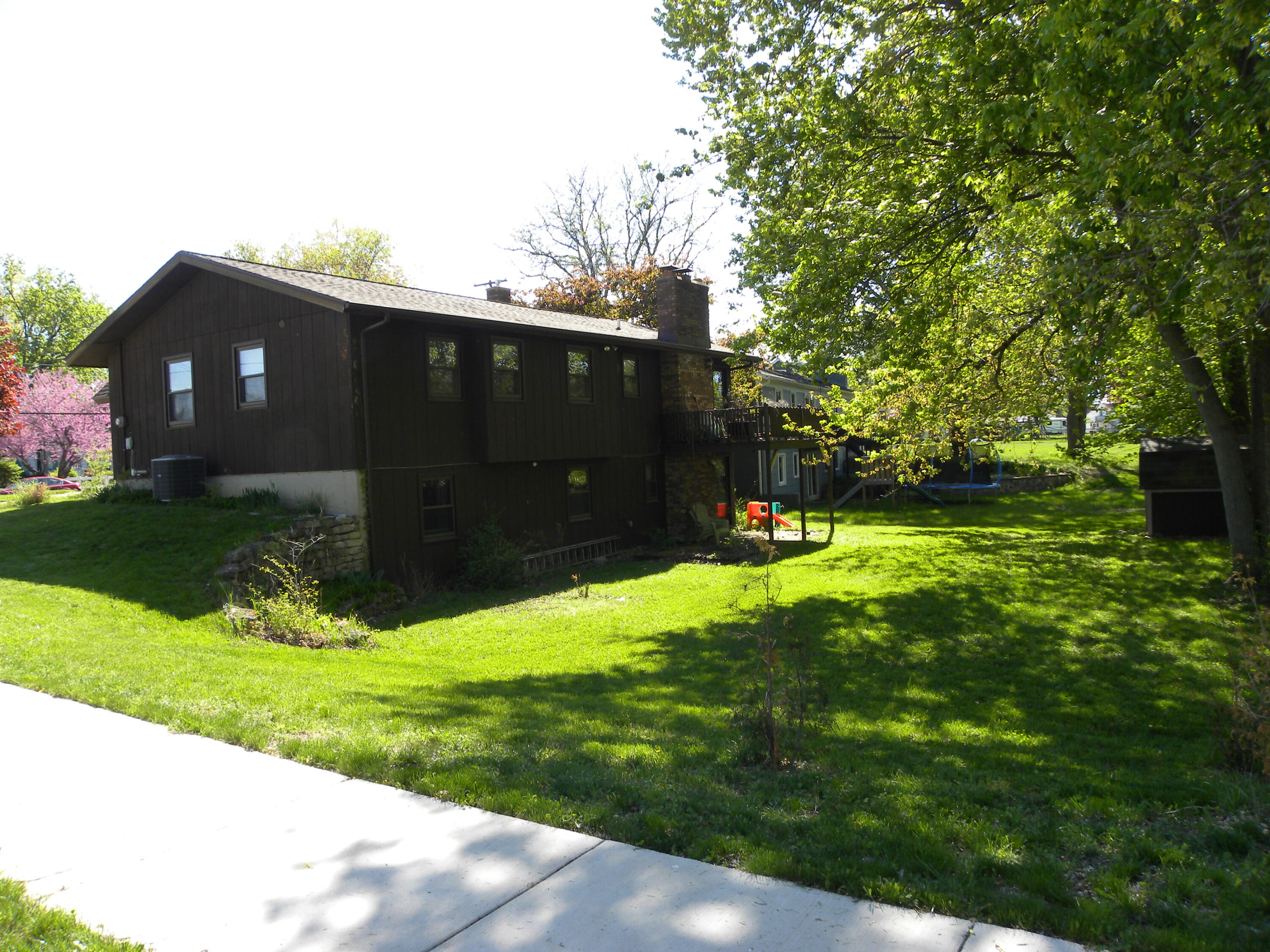 3069 Willow Creek Drive SW