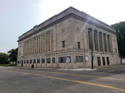 8200 MACK Avenue Detroit City MI 48214