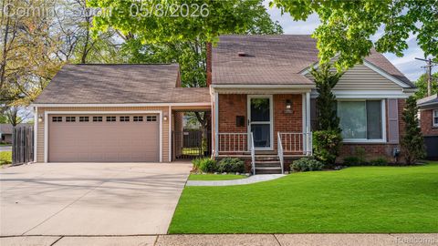 13352 Borgman Avenue Huntington Woods City MI 48070